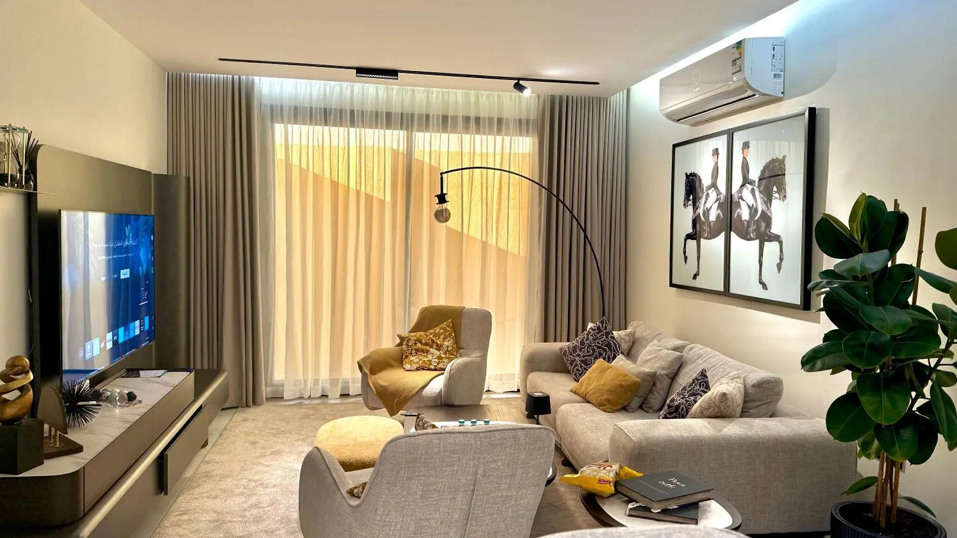 Unique Apartment Next To Kafd Rijad 0*,